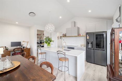 Photo of property in 28 Mcfaddens Road, St Albans, Christchurch, 8052