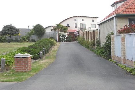 Photo of property in 10 Monterey Place, Parklands, Christchurch, 8083