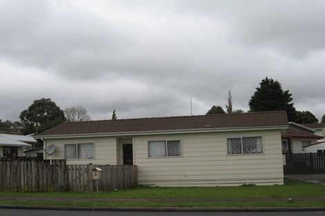 Photo of property in 1/62 Redcrest Avenue, Red Hill, Papakura, 2110