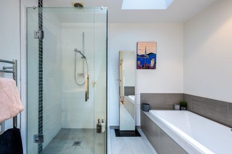 Photo of property in 19a Hyde Road, Rothesay Bay, Auckland, 0630