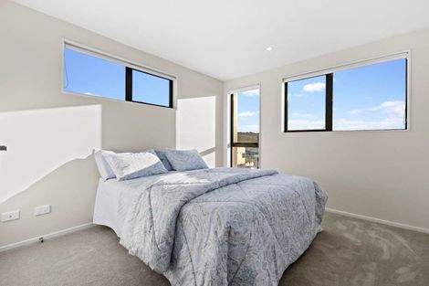 Photo of property in 16b Goodfellow Lane, Flat Bush, Auckland, 2019