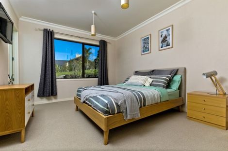 Photo of property in 41 Rautahi Terrace, Redvale, Albany, 0792