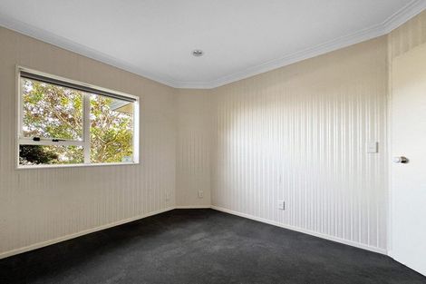 Photo of property in 12 Stewart Gibson Place, Manurewa, Auckland, 2105