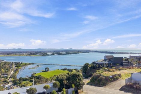 Photo of property in 60 Glenstrae Road, Redcliffs, Christchurch, 8081