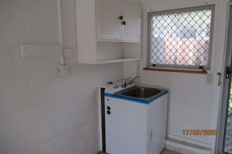 Photo of property in 2/133 Pigeon Mountain Road, Half Moon Bay, Auckland, 2012