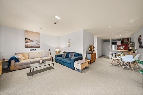 Photo of property in 2-06/424 Maunganui Road, Mount Maunganui, 3116