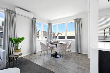 Photo of property in 142 Tuhikaramea Road, Dinsdale, Hamilton, 3204