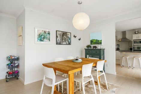 Photo of property in 9 Wendell Place, Greenlane, Auckland, 1061