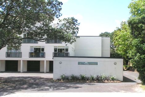 Photo of property in 9/21 Clifton Road, Hauraki, Auckland, 0622