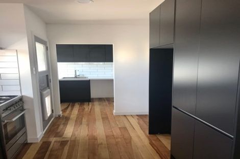 Photo of property in 5 Fitzroy Road, Fitzroy, New Plymouth, 4312