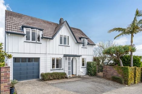 Photo of property in 1/14 Otakau Road, Milford, Auckland, 0620