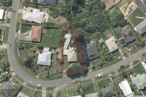 Photo of property in 15 Spur Grove, Titahi Bay, Porirua, 5022