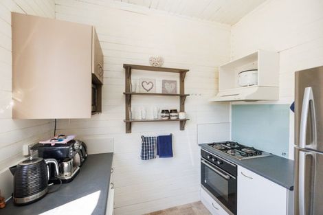 Photo of property in 37 Bryant Street, Takaro, Palmerston North, 4412