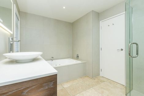 Photo of property in 15 The Strand, Takapuna, Auckland, 0622