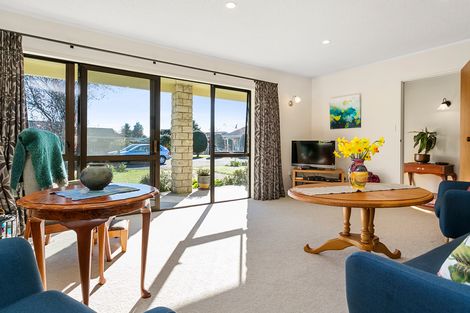 Photo of property in 14 Conrad Place, Leamington, Cambridge, 3432