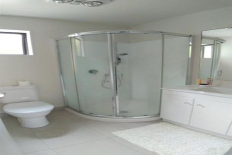 Photo of property in 17 Zara Court, Windsor Park, Auckland, 0632