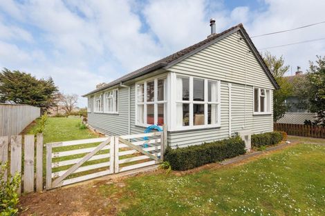 Photo of property in 7 Taumaihi Street, Bulls, 4818