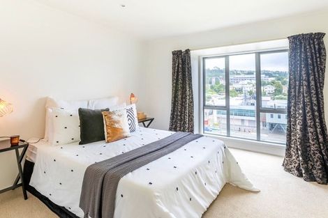 Photo of property in Grosvenor Cl, 21/6 Brown Street, Mount Cook, Wellington, 6021