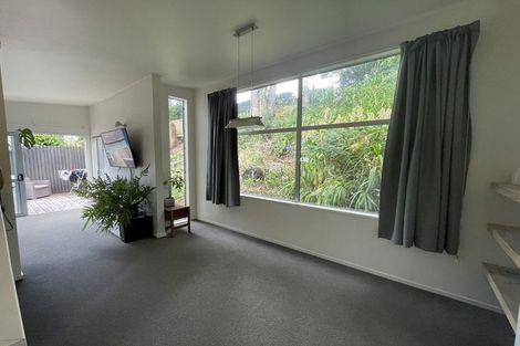 Photo of property in 12 Nevada Drive, Merrilands, New Plymouth, 4312