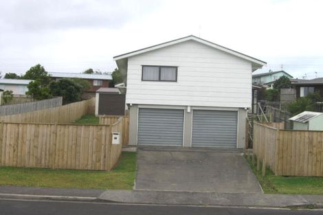 Photo of property in 66 Athena Drive, Totara Vale, Auckland, 0629