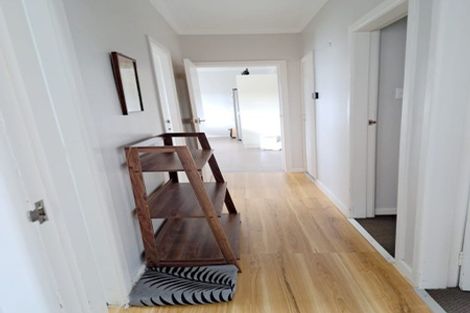 Photo of property in 333 Hillsborough Road, Hillsborough, Auckland, 1042