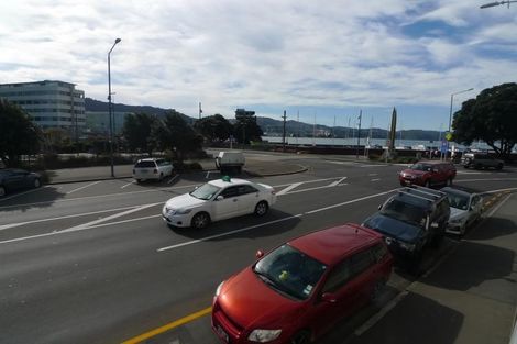 Photo of property in Aqua, 9/74 Oriental Parade, Oriental Bay, Wellington, 6011