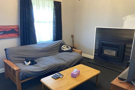 Photo of property in 200 Bridge Street, Eltham, 4322