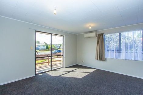 Photo of property in 7 Beech Place, Owhata, Rotorua, 3010