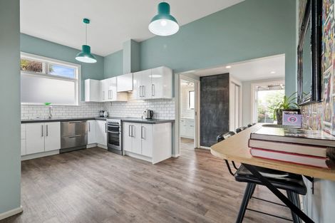 Photo of property in 170 Shaw Avenue, New Brighton, Christchurch, 8083