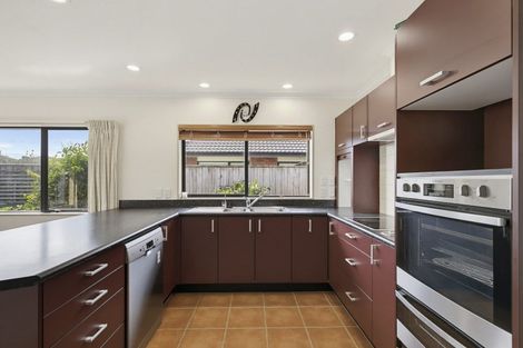 Photo of property in 3 William Noel Place, Waikanae Beach, Waikanae, 5036