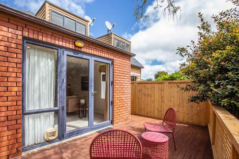 Photo of property in 15 Futuna Close, Karori, Wellington, 6012