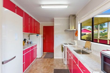 Photo of property in 33 Mountainview Terrace, Otaki Beach, Otaki, 5512