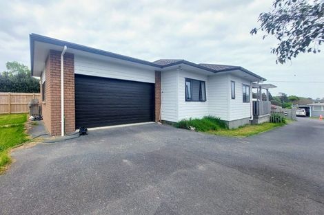 Photo of property in 9 Tapu Road, Huapai, Kumeu, 0810