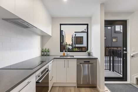 Photo of property in 18 Ara Mara Hua, Henderson, Auckland, 0612