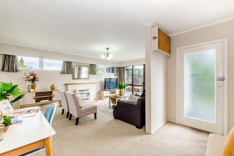 Photo of property in 37 Mazengarb Road, Paraparaumu Beach, Paraparaumu, 5032