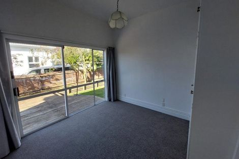 Photo of property in 30 Sheldon Street, Woolston, Christchurch, 8023