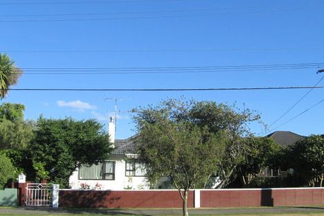 Photo of property in 32 Kowhai Avenue, Ebdentown, Upper Hutt, 5018