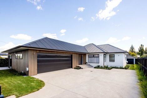 Photo of property in 63 Braid Road, St Andrews, Hamilton, 3200