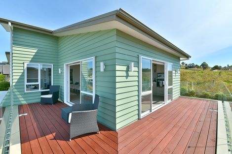 Photo of property in 12 Seaview Crescent, Hatfields Beach, Orewa, 0931