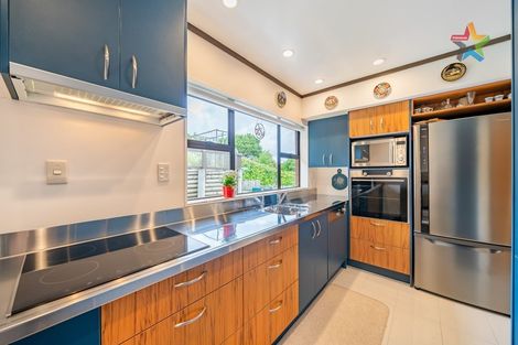 Photo of property in 57 Pokohiwi Road, Normandale, Lower Hutt, 5010