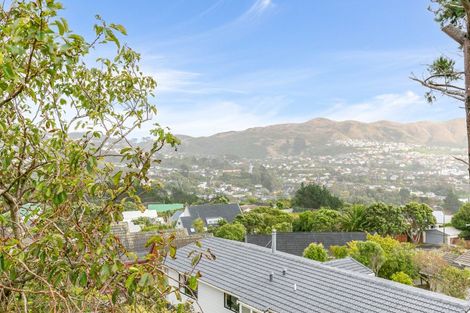 Photo of property in 11 Mandeville Crescent, Grenada Village, Wellington, 6037