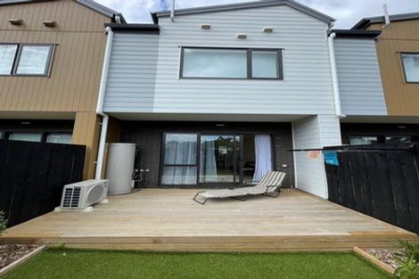 Photo of property in 4 Toanga Place, Mount Wellington, Auckland, 1062