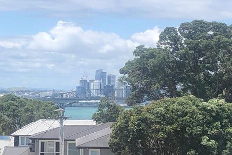 Photo of property in 46a Hinemoa Street, Birkenhead, Auckland, 0626