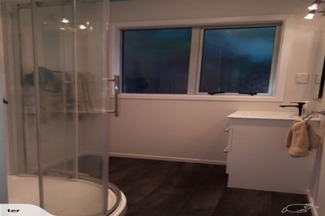 Photo of property in 9 Hibiscus Grove, Maungaraki, Lower Hutt, 5010