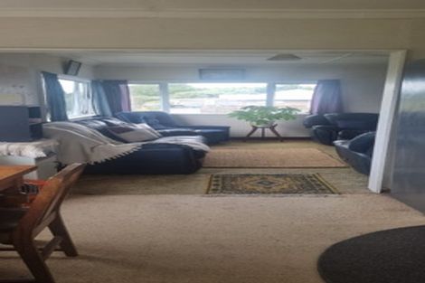 Photo of property in 61 Burns Street, Hawera, 4610