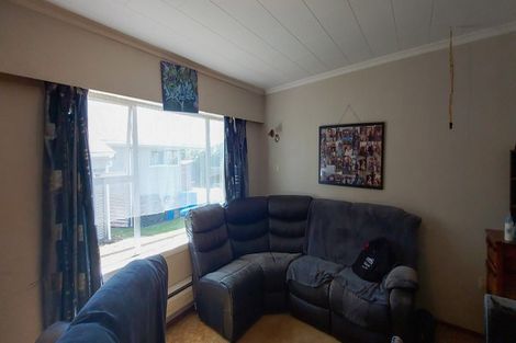 Photo of property in 1/196 Regan Street, Stratford, 4332