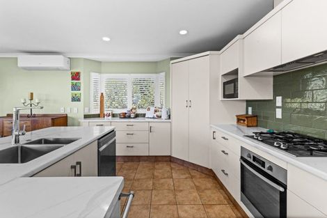 Photo of property in 76a Churchill Drive, Taradale, Napier, 4112