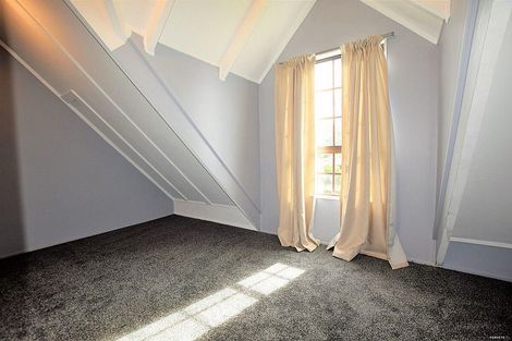 Photo of property in 36 Forest Hill Road, Henderson, Auckland, 0612