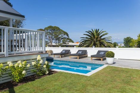 Photo of property in 46 Stout Street, Whataupoko, Gisborne, 4010