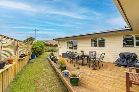 Photo of property in 47 Driver Street, Long Beach, Port Chalmers, 9081